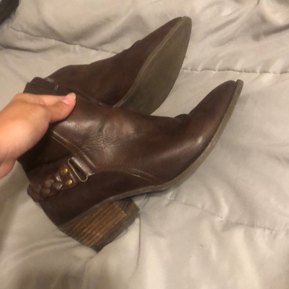 American Eagle Outfitters Women’s/Femmes size US-8 brown boots
